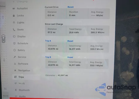 2023 Tesla Model X Dual Motor All-Wheel Drive/Standard Range из США, поврежденный, VIN 7SAXCBE50PF385113